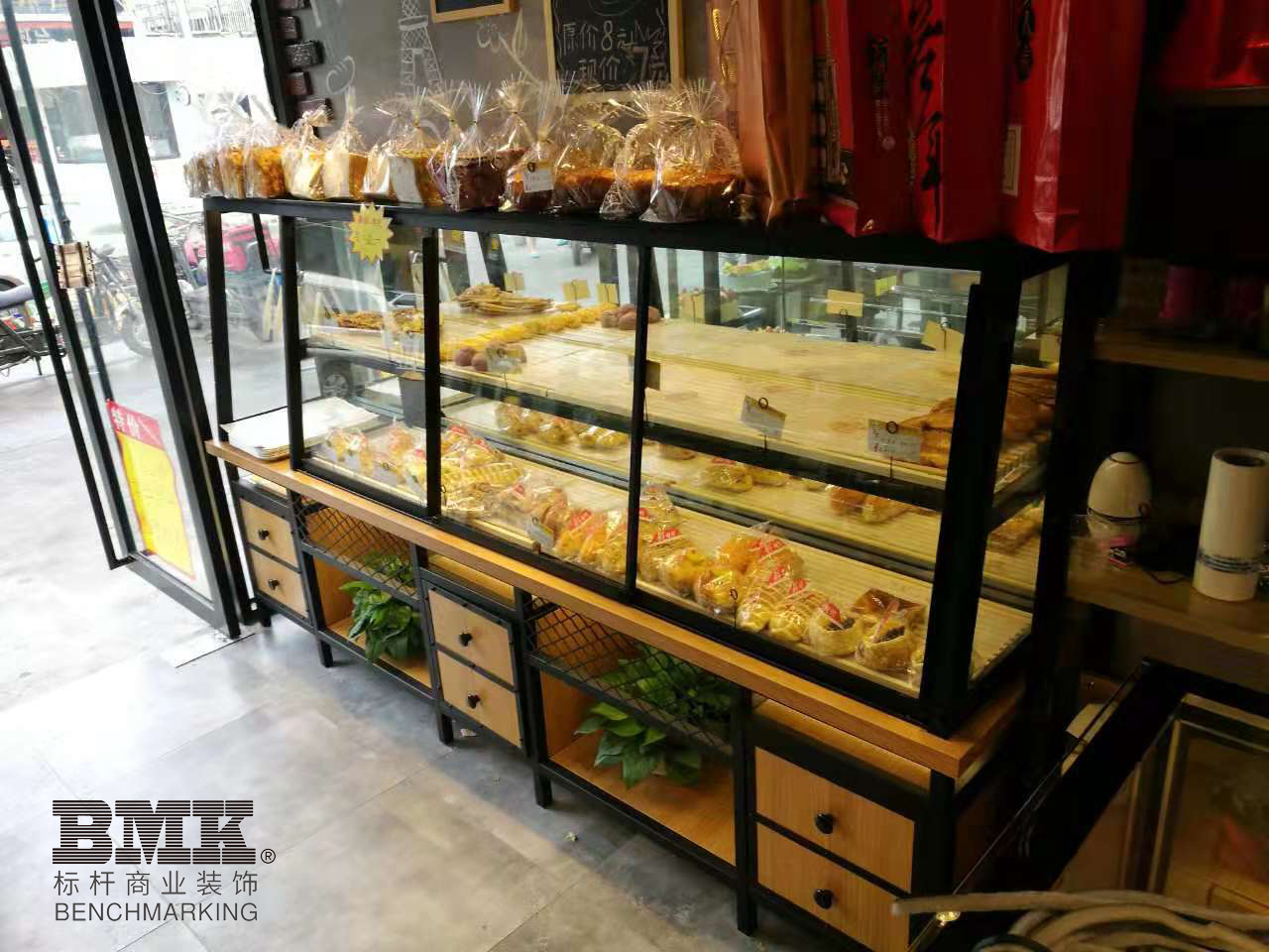 南京烘焙展柜厂|南京烘焙货架设计|南京标杆展示