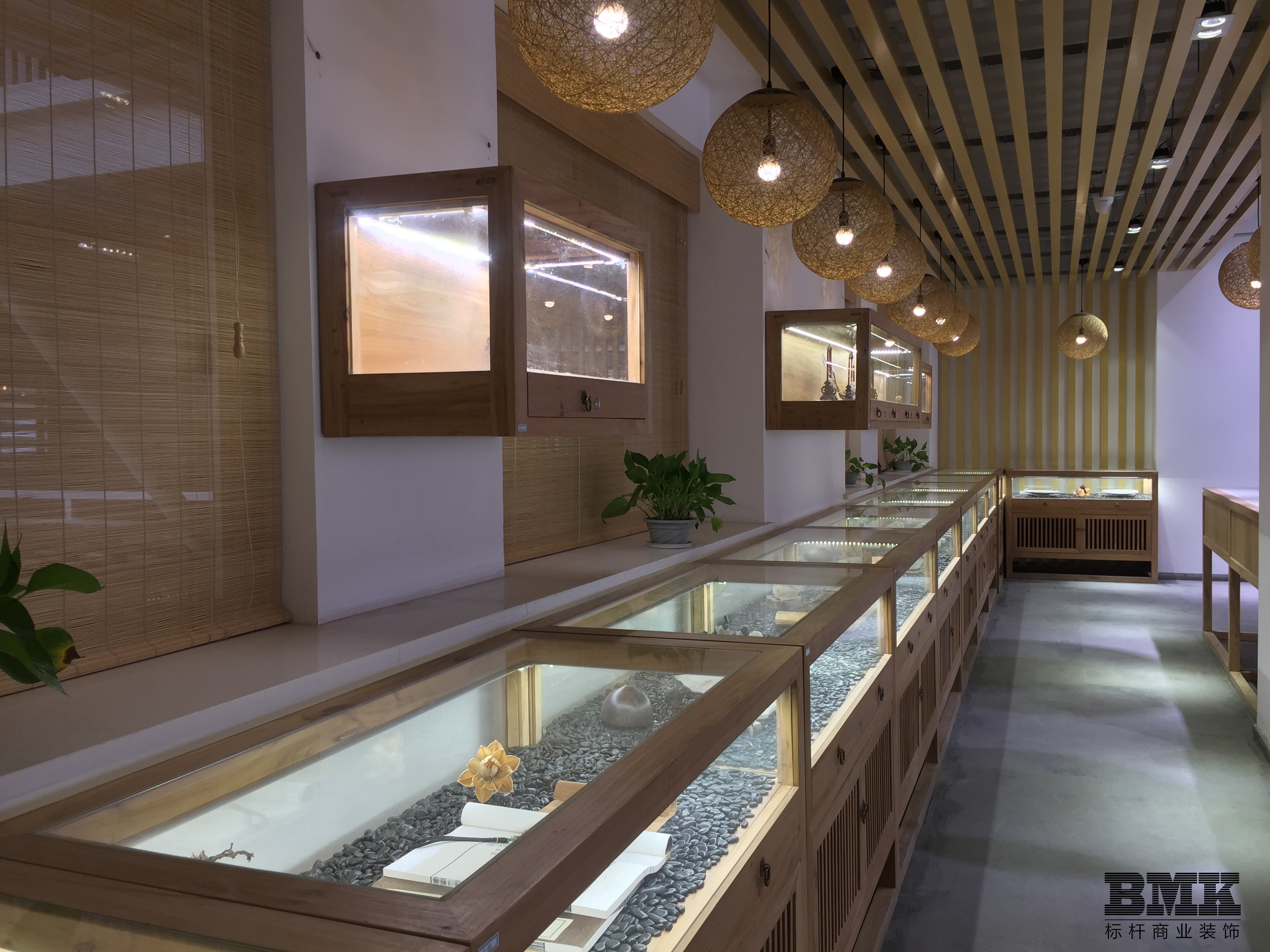 南京展柜定制|南京玻璃展柜厂|南京标杆展柜工厂